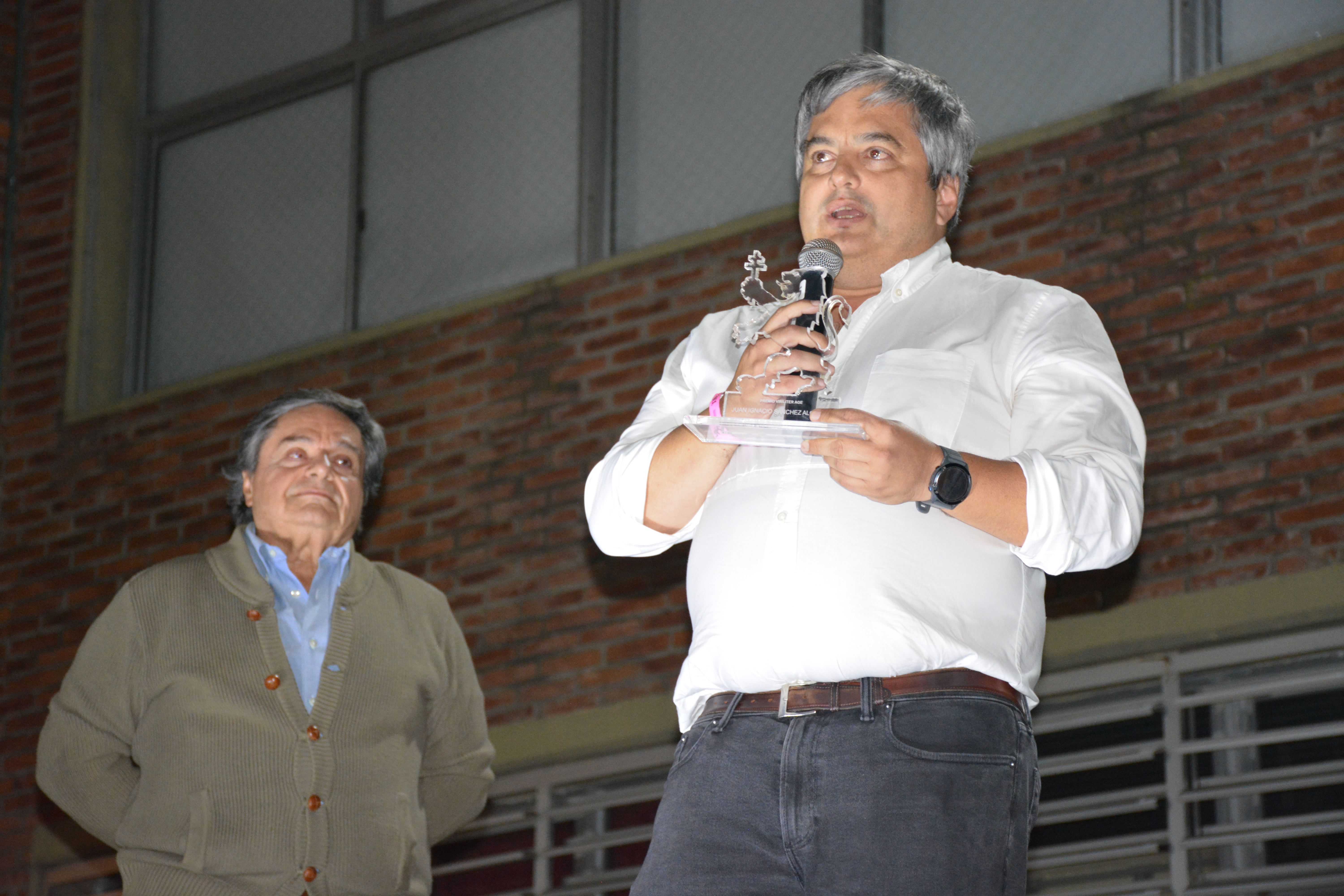 Exalumno Distinguido
