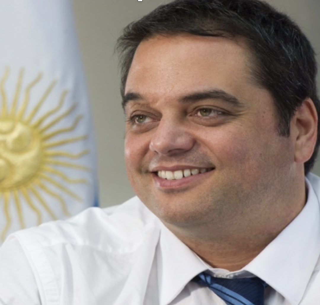Exalumno Distinguido